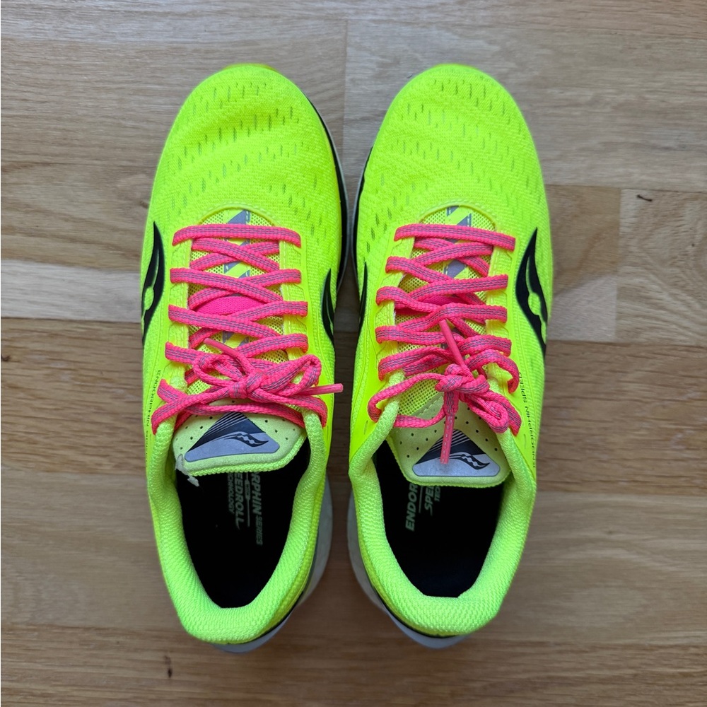 Saucony Neon Endorphin Speed